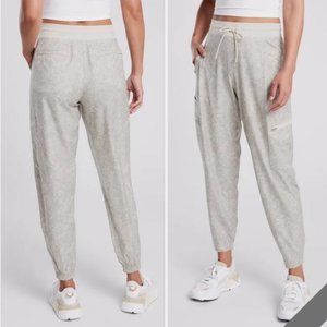 ATHLETA Venture Printed Jogger Pants Viper Grey, Cream Size 4 ~EUC
